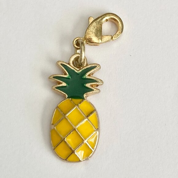 Gold Pineapple Charm Clip On Zipper Pull Purse Hawaiian Island Life Plated - Picture 1 of 6